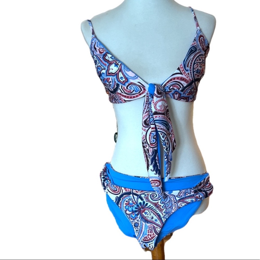 NEW  fully reversible two pieces blue and multi print swimsuit unwired top Sz S